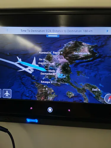 Airplane is going to Manila